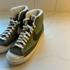 Nike limited edition blazer shoes 7y